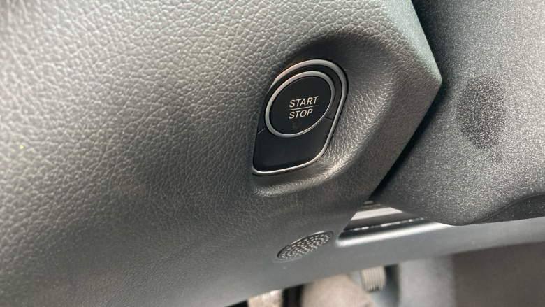 Mercedes-Benz Vito ETourer L2 Electric Fwd 150kW 100kWh Select 9-Seater Auto